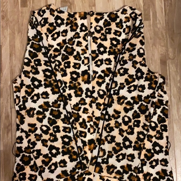 Cheetah printed loose dress - Picture 3 of 3